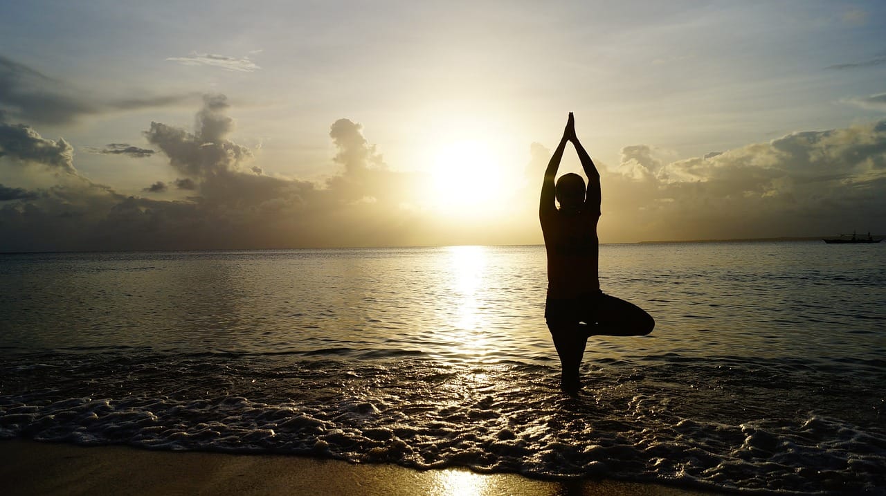 Equilibre plage yoga